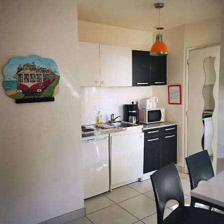 Appartements De L'Auberge Du Chemin De Fer Lanester Eksteriør bilde