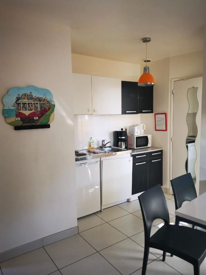 Appartements De L'Auberge Du Chemin De Fer Lanester Eksteriør bilde