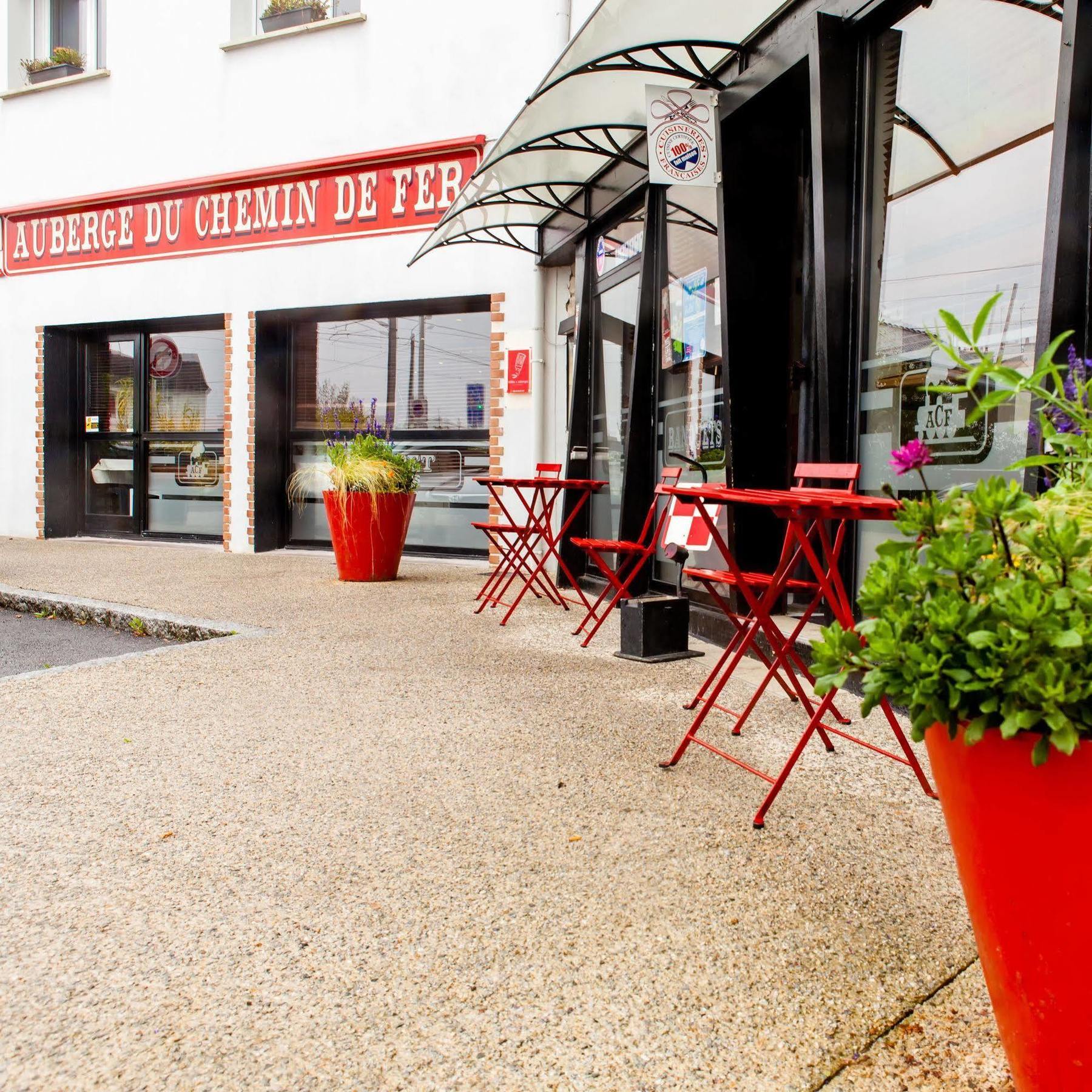 Appartements De L'Auberge Du Chemin De Fer Lanester Eksteriør bilde